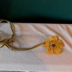 Ladies Mother of Pearl Necklace